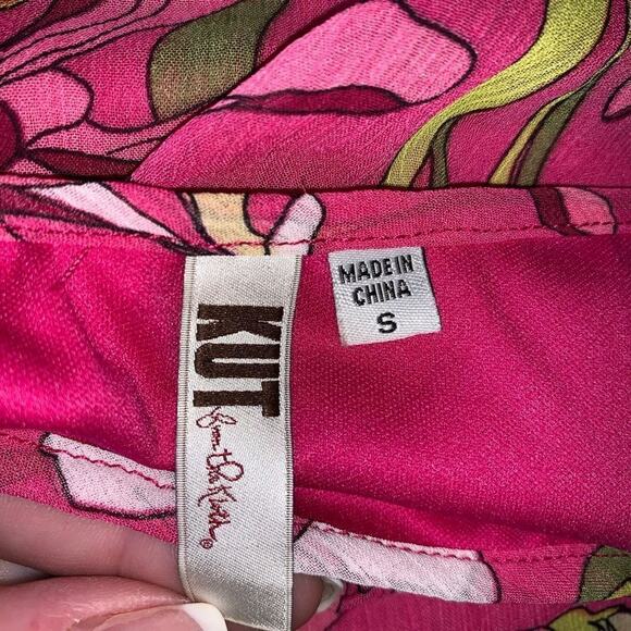 Kut From the Kloth Elsie Cold Should Lace Trim Top - Picture 7 of 9